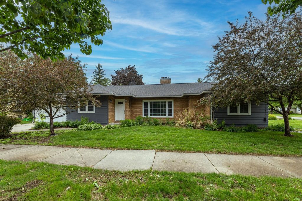 705 10th Street SW, Rochester, MN 55902