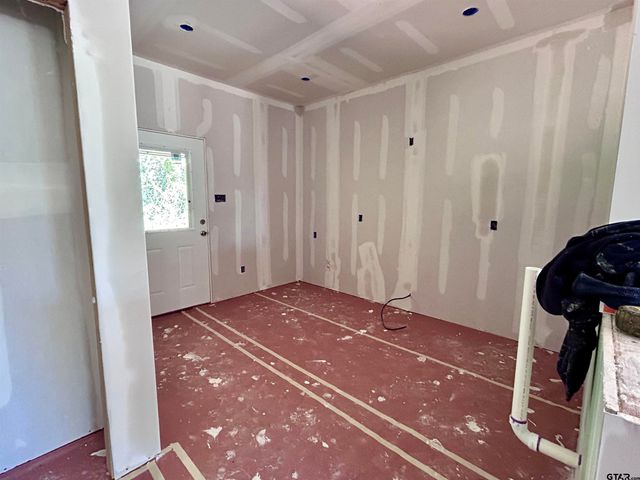 203 E Fleming, Longview, TX 75604
