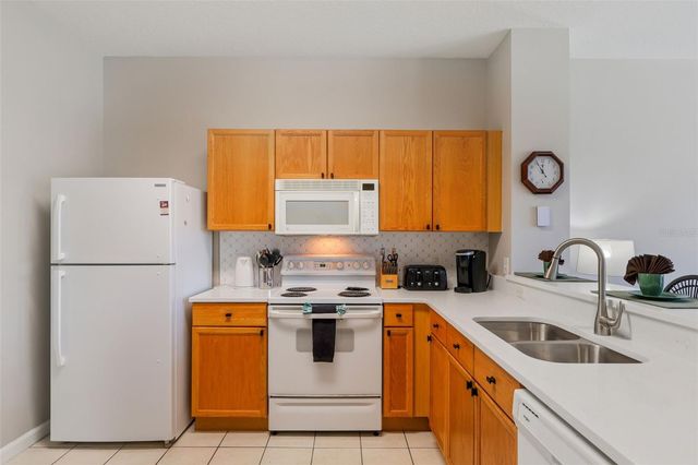 2346 SILVER PALM DRIVE, Kissimmee, FL 34747