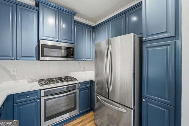 1128 Glenridge Place, Atlanta, GA 30342