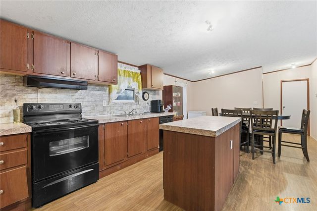 1278 Fm 812, Cedar Creek, TX 78612