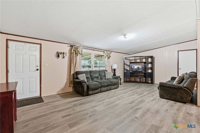 1278 Fm 812, Cedar Creek, TX 78612