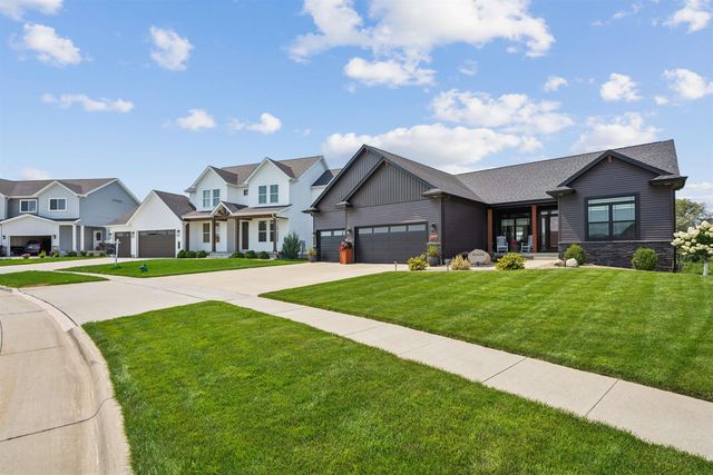 5301 Fernwood Drive, Cedar Falls, IA 50613