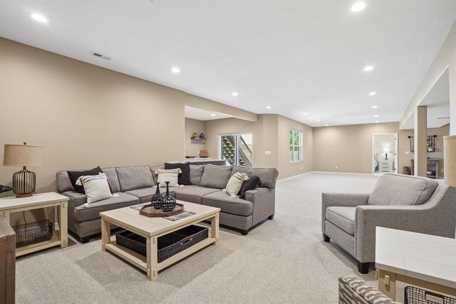 5301 Fernwood Drive, Cedar Falls, IA 50613