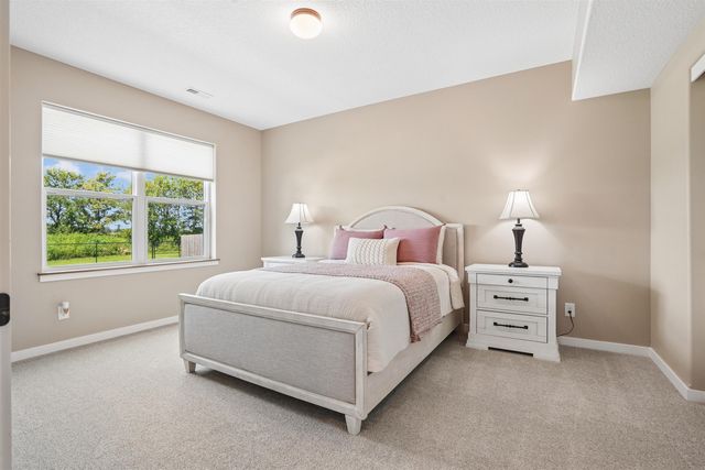5301 Fernwood Drive, Cedar Falls, IA 50613