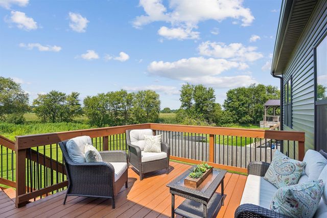 5301 Fernwood Drive, Cedar Falls, IA 50613
