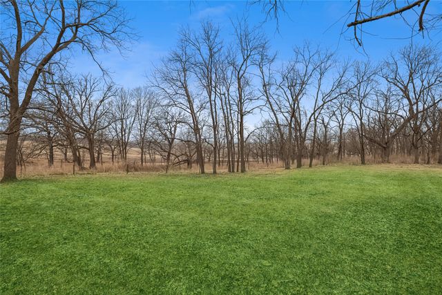 2099 E 156th Street N, Grinnell, IA 50112