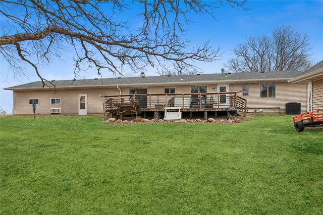 2099 E 156th Street N, Grinnell, IA 50112