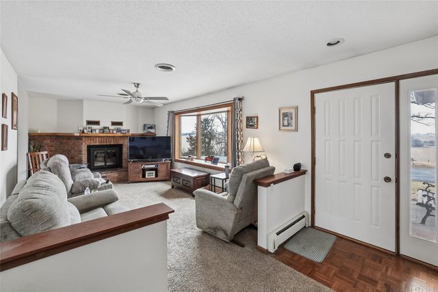 2099 E 156th Street N, Grinnell, IA 50112