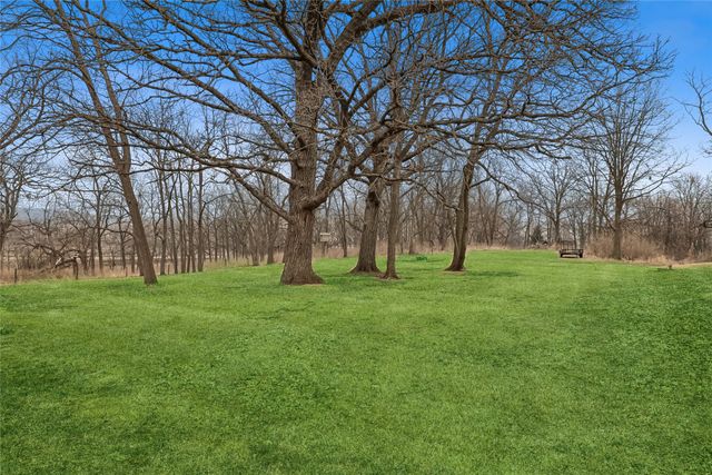 2099 E 156th Street N, Grinnell, IA 50112