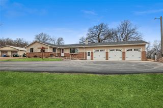 2099 E 156th Street N, Grinnell, IA 50112