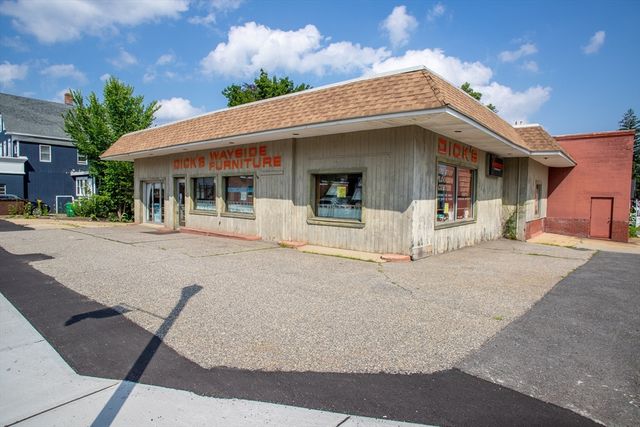 67 Central St, Winchendon, MA 01475