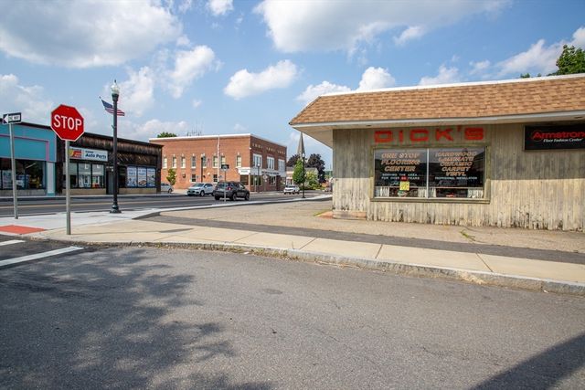 67 Central St, Winchendon, MA 01475