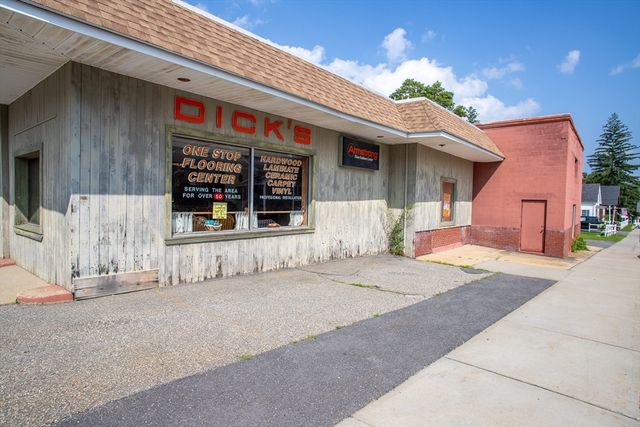67 Central St, Winchendon, MA 01475