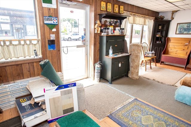 67 Central St, Winchendon, MA 01475