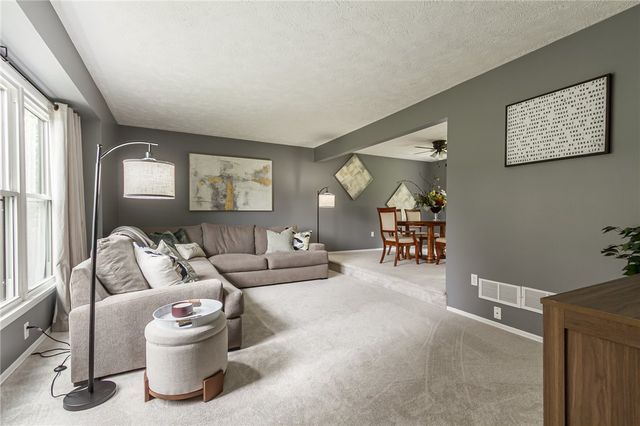 364 Marblehead Drive, Greece, NY 14615