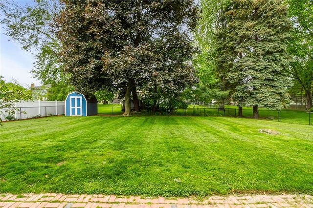 364 Marblehead Drive, Greece, NY 14615