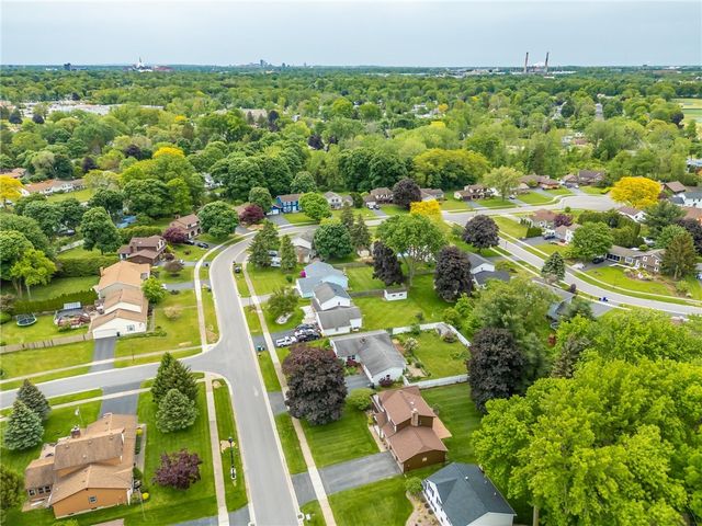 364 Marblehead Drive, Greece, NY 14615