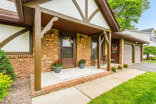 364 Marblehead Drive, Greece, NY 14615