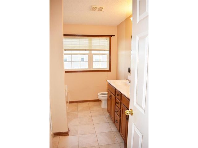 16231 50th Avenue N, Plymouth, MN 55446
