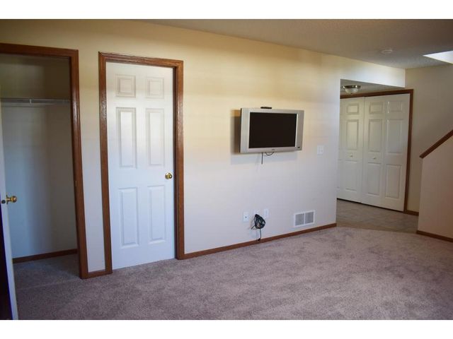 16231 50th Avenue N, Plymouth, MN 55446