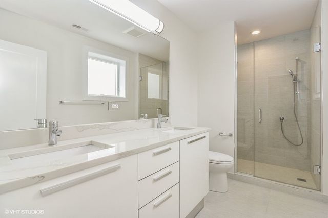 3326 W Irving Park Road 3E, Chicago, IL 60618