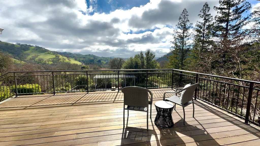 Image 27 of property listing at 2382 2382 Alameda Diablo, Diablo, CA 94528