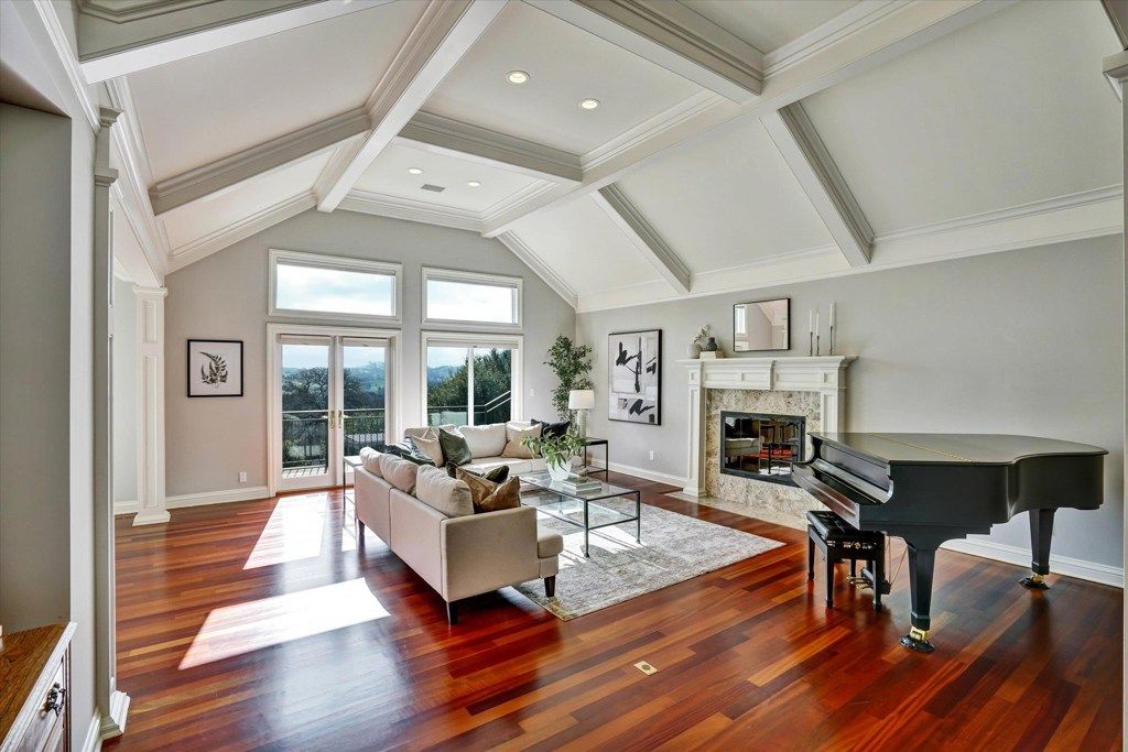 Image 3 of property listing at 2382 2382 Alameda Diablo, Diablo, CA 94528