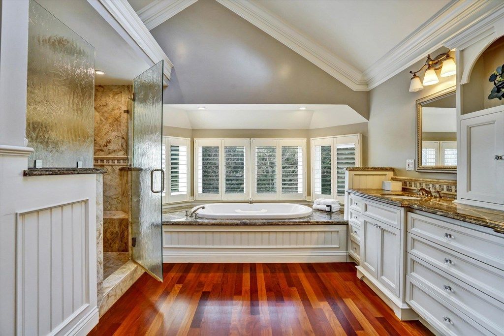 Image 31 of property listing at 2382 2382 Alameda Diablo, Diablo, CA 94528