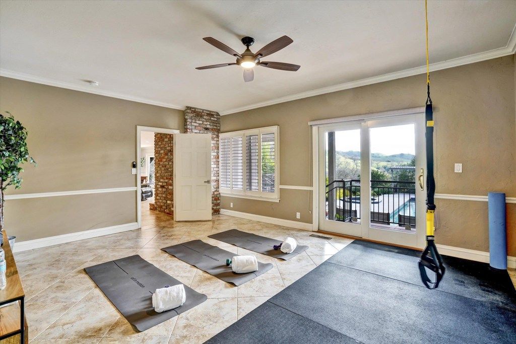 Image 40 of property listing at 2382 2382 Alameda Diablo, Diablo, CA 94528