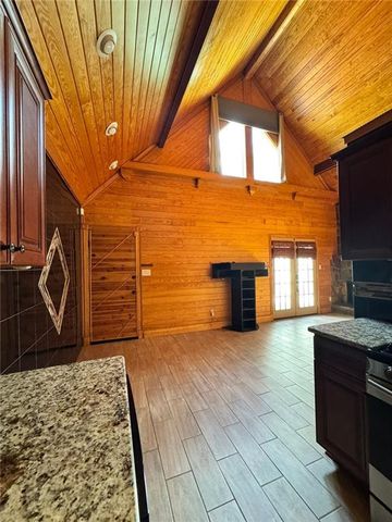 940 BOBCAT SE Court, Marietta, GA 30067