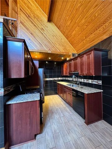 940 BOBCAT SE Court, Marietta, GA 30067