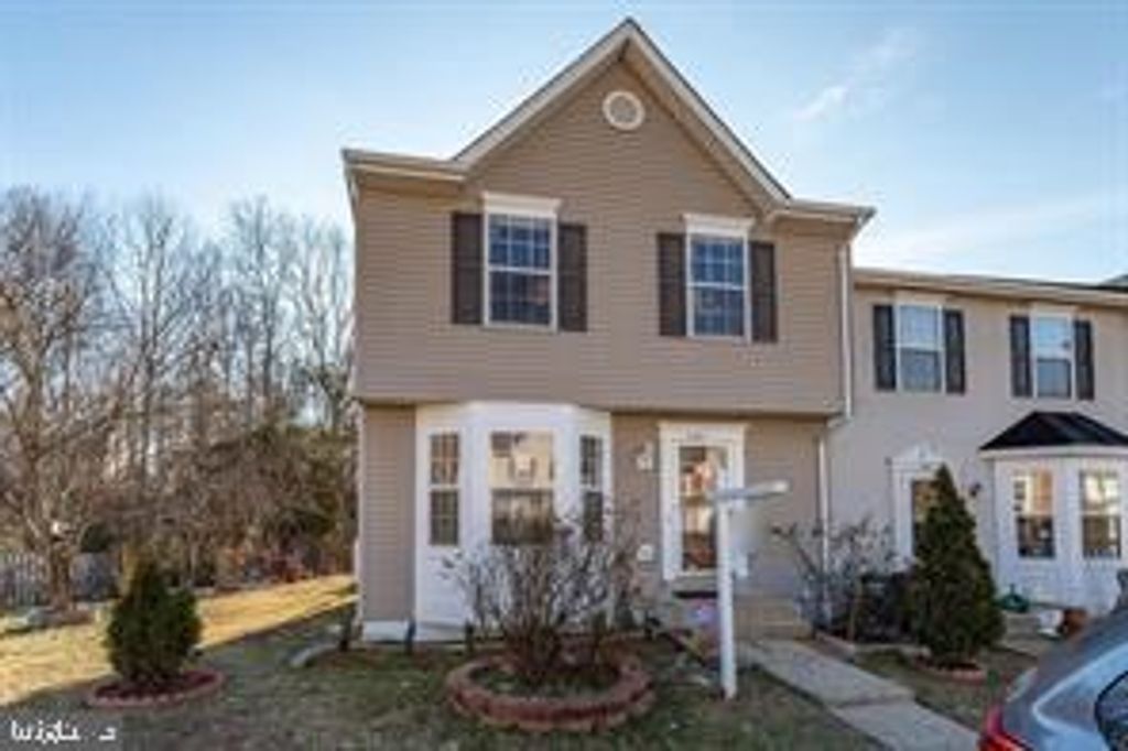502 KINGS CREST DR, Stafford, VA 22554
