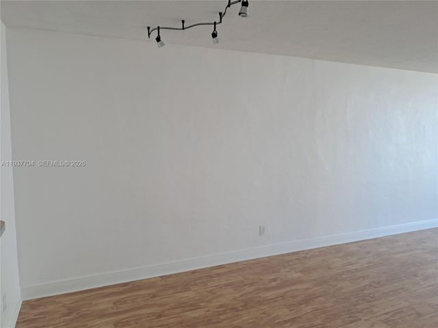 19380 Collins Avenue 806, Sunny Isles Beach, FL 33160