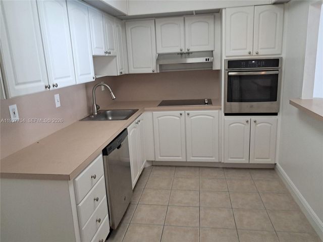 19380 Collins Avenue 806, Sunny Isles Beach, FL 33160
