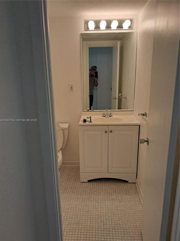 19380 Collins Avenue 806, Sunny Isles Beach, FL 33160