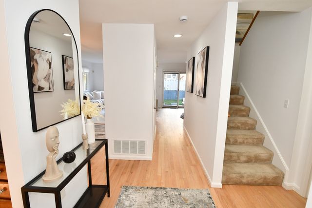 231 Fuller St, Brookline, MA 02446
