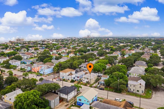 1813 29th Street, Galveston, TX 77550