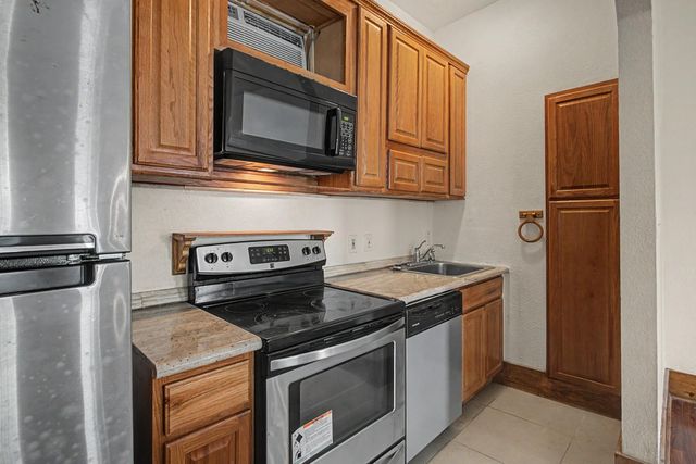1813 29th Street, Galveston, TX 77550