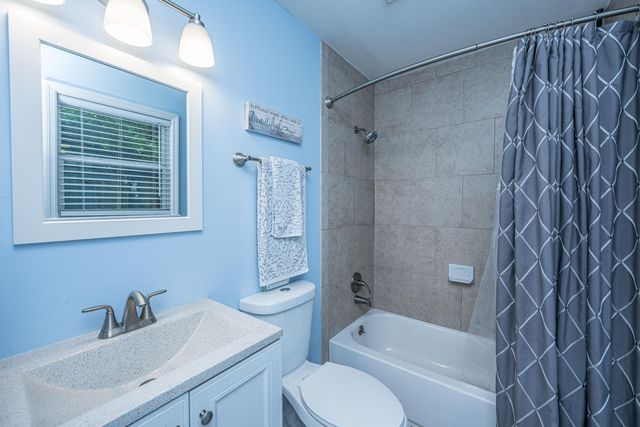 1240 Camellia Road, Charleston, SC 29407