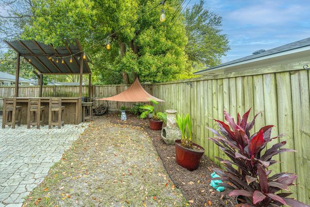 1240 Camellia Road, Charleston, SC 29407