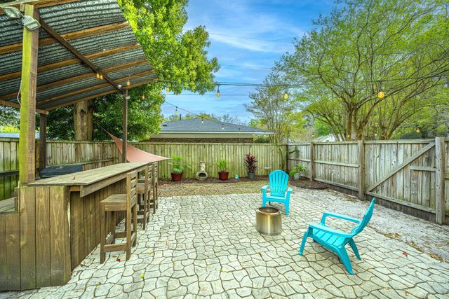 1240 Camellia Road, Charleston, SC 29407