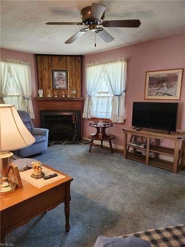 20 Greenbrier RD, Portsmouth, VA 23707