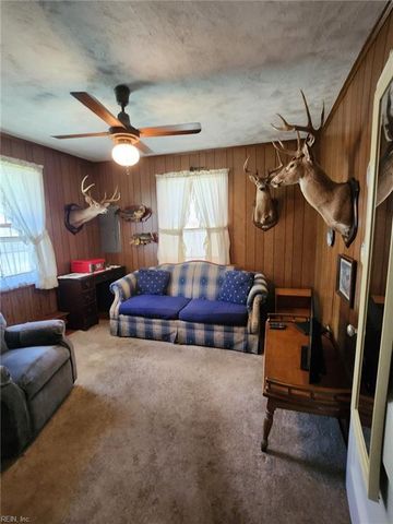 20 Greenbrier RD, Portsmouth, VA 23707