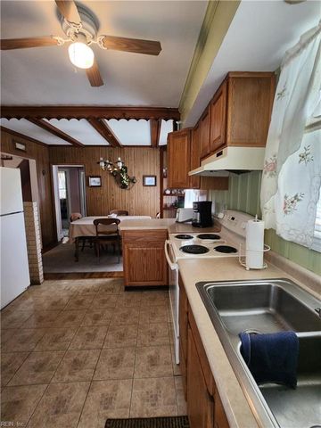 20 Greenbrier RD, Portsmouth, VA 23707