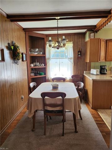 20 Greenbrier RD, Portsmouth, VA 23707