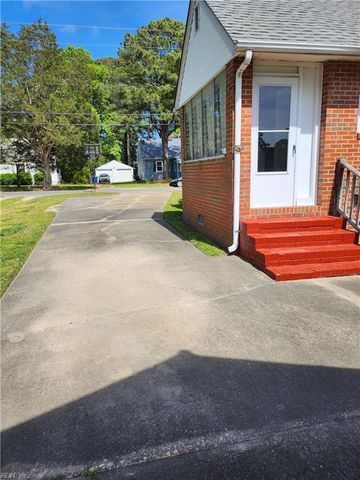 20 Greenbrier RD, Portsmouth, VA 23707