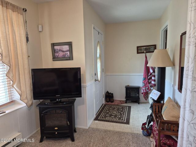 2 Holyoke Court 62, Whiting, NJ 08759