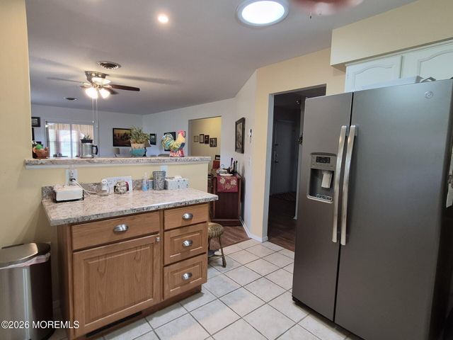 2 Holyoke Court 62, Whiting, NJ 08759