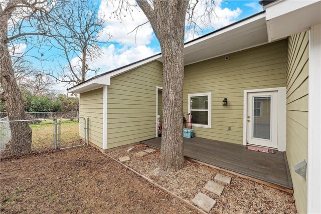 503 Washington Street, Mcgregor, TX 76657